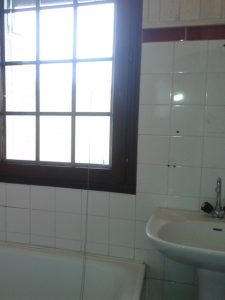 Salle de bain 2 avant (3)